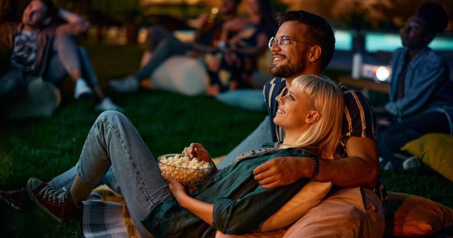How to Host a Backyard Movie Night